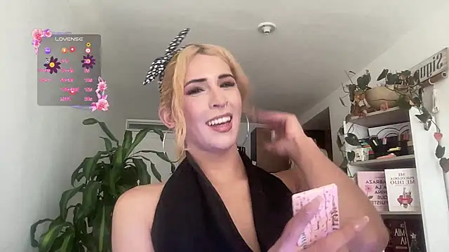 Snapshot of isa_fox_23 chatting on 01-12-26, 08:03 isa fox 23 online show from 01-12-26, 08:03