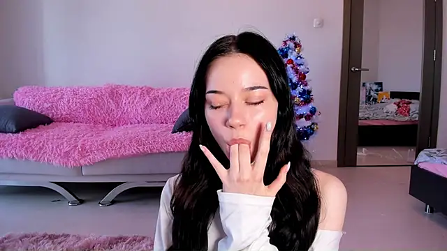 Snapshot of Crystal_zen chatting on 12-21-25, 04:19 Crystal zen online show from 12-21-25, 04:19