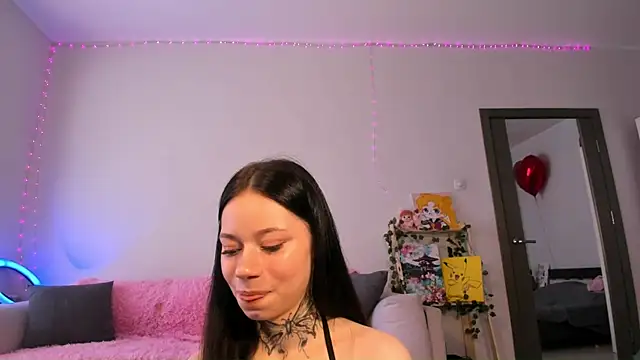 Snapshot of Crystal_zen chatting on 02-20-26, 03:36 Crystal zen online show from 02-20-26, 03:36