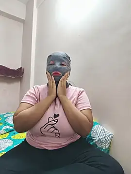 Snapshot of BDSM-family chatting on 12-22-25, 07:11 BDSM-family online show from 12-22-25, 07:11