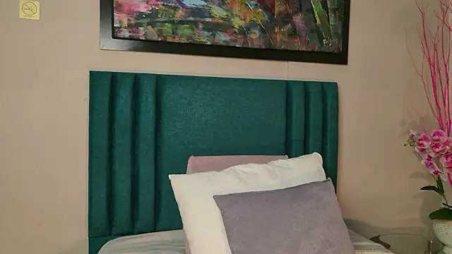 PaulinaSaint online show from 03-05-26, 01:12