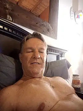 Snapshot of TommyLopez chatting on 01-17-26, 03:33 TommyLopez online show from 01-17-26, 03:33