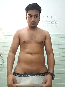 Snapshot of Anndrea8182 chatting on 03-13-26, 06:58 Anndrea8182 online show from 03-13-26, 06:58