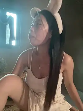 Snapshot of lux-su chatting on 05-25-26, 03:45 lux-su online show from 05-25-26, 03:45