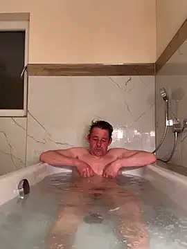 Hottasty online show from 04-21-26, 07:50