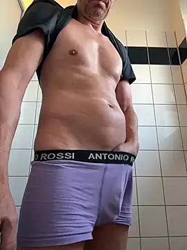 Snapshot of Hottasty chatting on 06-02-26, 06:59 Hottasty online show from 06-02-26, 06:59