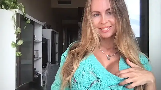 Snapshot of LeMilf chatting on 02-11-26, 09:36 LeMilf online show from 02-11-26, 09:36