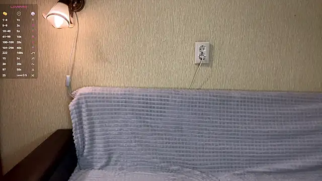 Snapshot of OdetteWitschi chatting on 02-19-26, 06:31 OdetteWitschi online show from 02-19-26, 06:31