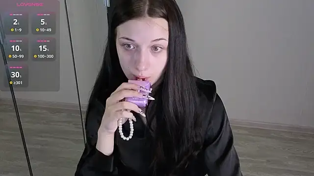 AlicePowells online show from 07-13-26, 11:13