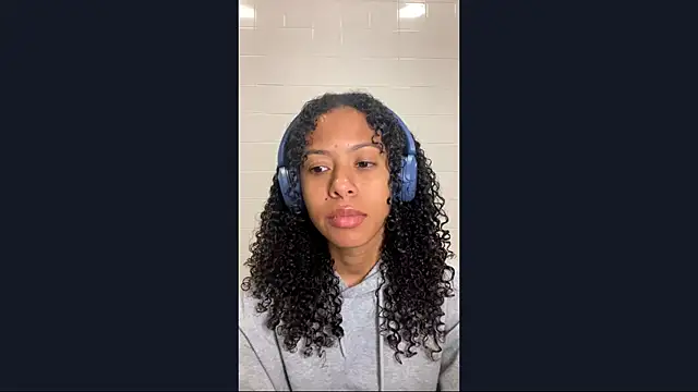 CarrieQuebedeaux online show from 12-20-25, 08:16