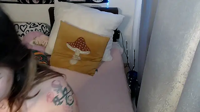 AlienforTwenty online show from 04-16-26, 08:15