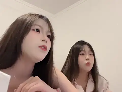 zhouzhou YC online show from 12-21-25, 11:50