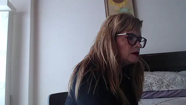 evelynsmithco online show from 06-04-26, 03:51