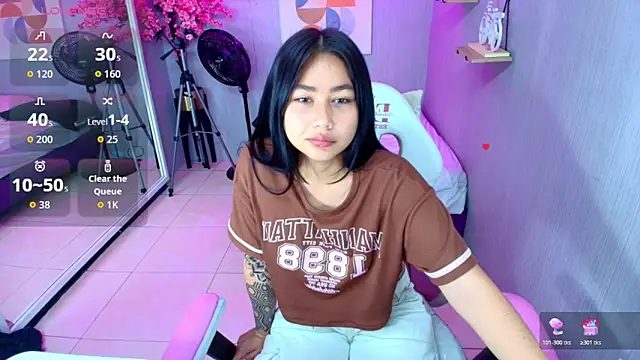 Carolina cherry online show from 05-02-26, 12:32