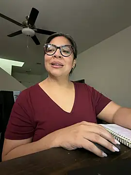 Snapshot of BettyWhispers chatting on 02-20-26, 07:10 BettyWhispers online show from 02-20-26, 07:10