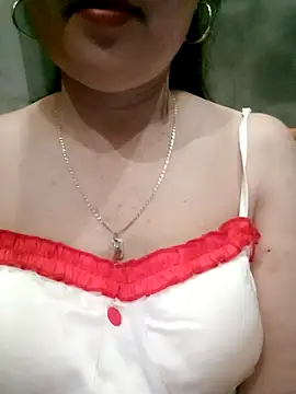 Snapshot of Dianna68 chatting on 02-03-26, 06:40 Dianna68 online show from 02-03-26, 06:40