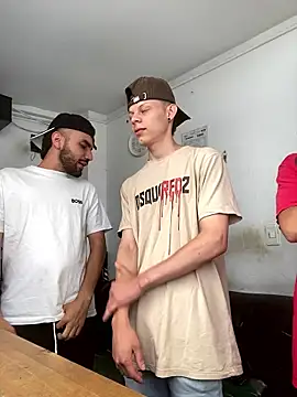 Snapshot of jamess_0 chatting on 01-14-26, 08:58 jamess 0 online show from 01-14-26, 08:58