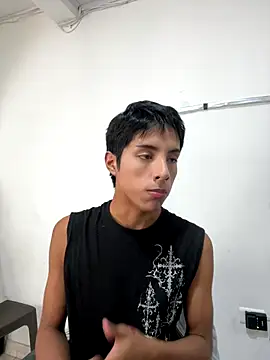 Snapshot of EstivenSallas2 chatting on 12-13-25, 07:53 EstivenSallas2 online show from 12-13-25, 07:53