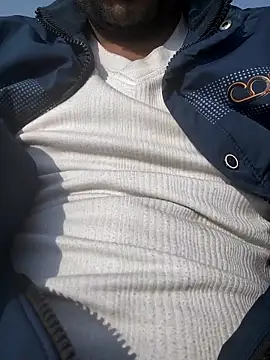 Snapshot of susuadult chatting on 01-14-26, 08:31 susuadult online show from 01-14-26, 08:31