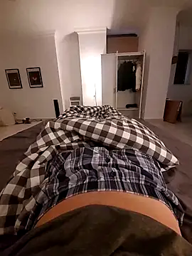 Strammer Junge online show from 12-14-25, 08:20