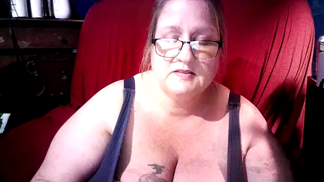 Snapshot of jade-belle chatting on 04-29-26, 08:07 jade-belle online show from 04-29-26, 08:07