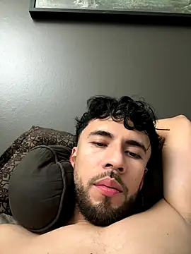 Snapshot of Jasonn127 chatting on 12-14-25, 01:44 Jasonn127 online show from 12-14-25, 01:44