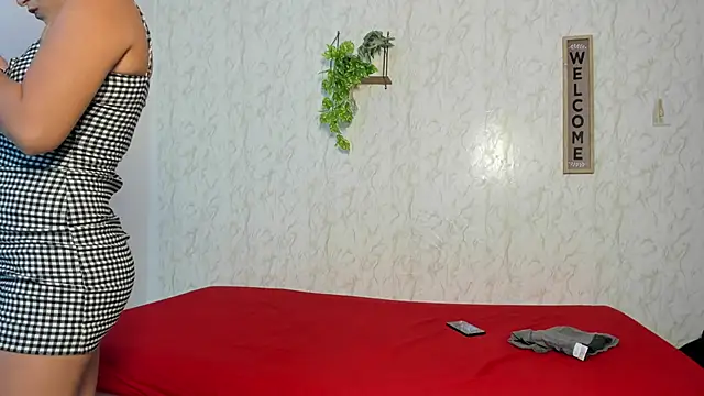 Snapshot of couple_hardroom chatting on 01-07-26, 12:57 couple hardroom online show from 01-07-26, 12:57