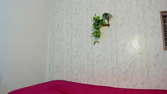 Snapshot of couple_hardroom chatting on 02-11-26, 12:04 couple hardroom online show from 02-11-26, 12:04