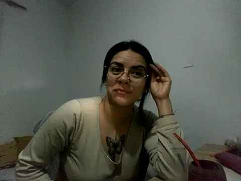 Snapshot of luluclark69 chatting on 06-20-26, 11:07 luluclark69 online show from 06-20-26, 11:07