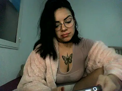 Snapshot of luluclark69 chatting on 07-24-26, 11:14 luluclark69 online show from 07-24-26, 11:14