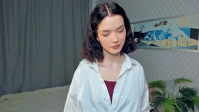 Snapshot of SantosOtis chatting on 12-17-25, 10:10 SantosOtis online show from 12-17-25, 10:10