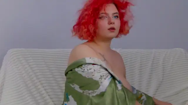 Snapshot of Stella_Swann chatting on 12-14-25, 07:14 Stella Swann online show from 12-14-25, 07:14