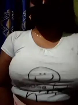 Queen-Tisha-Moni online show from 12-20-25, 04:25