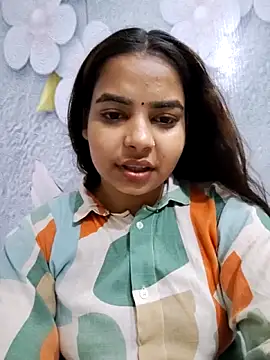 Snapshot of Himani_0122 chatting on 06-17-26, 05:43 Himani 0122 online show from 06-17-26, 05:43