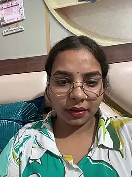 Snapshot of Himani_0122 chatting on 06-29-26, 10:48 Himani 0122 online show from 06-29-26, 10:48