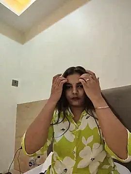 Snapshot of Himani_0122 chatting on 07-03-26, 08:04 Himani 0122 online show from 07-03-26, 08:04
