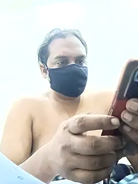 Snapshot of Roky1506 chatting on 12-15-25, 07:12 Roky1506 online show from 12-15-25, 07:12