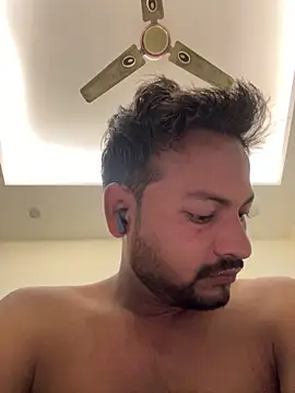 Snapshot of Sexmore21 chatting on 12-16-25, 02:27 Sexmore21 online show from 12-16-25, 02:27