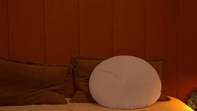 Snapshot of Audrey_Eden chatting on 12-17-25, 07:03 Audrey Eden online show from 12-17-25, 07:03