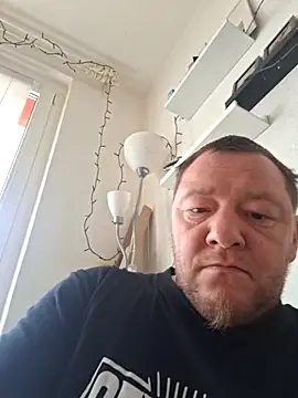 Snapshot of Gerli85 chatting on 03-23-26, 07:45 Gerli85 online show from 03-23-26, 07:45