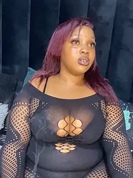 Snapshot of THICKBARBIE32 chatting on 06-26-26, 08:35 THICKBARBIE32 online show from 06-26-26, 08:35