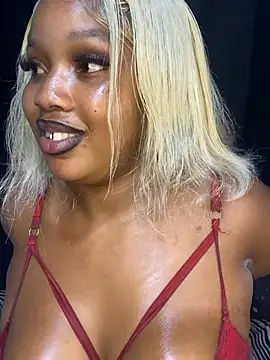 Snapshot of THICKBARBIE32 chatting on 06-27-26, 08:03 THICKBARBIE32 online show from 06-27-26, 08:03