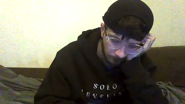 Snapshot of atreus69big chatting on 05-15-26, 06:59 atreus69big online show from 05-15-26, 06:59