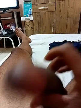 Snapshot of ElicitedMotive chatting on 02-08-26, 02:37 ElicitedMotive online show from 02-08-26, 02:37