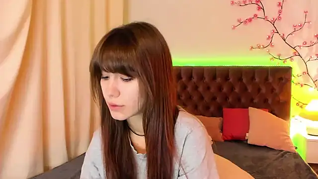 Snapshot of MilanaHotts chatting on 07-03-26, 05:36 MilanaHotts online show from 07-03-26, 05:36