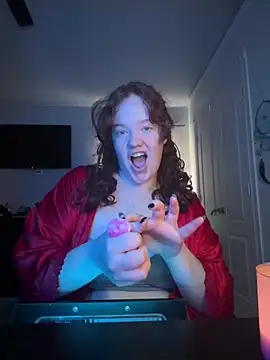 Snapshot of redheadgirl41 chatting on 12-14-25, 09:08 redheadgirl41 online show from 12-14-25, 09:08