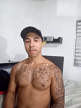Snapshot of Felipe4848 chatting on 04-01-26, 01:06 Felipe4848 online show from 04-01-26, 01:06