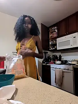 Snapshot of DevineBLK8 chatting on 01-12-26, 01:44 DevineBLK8 online show from 01-12-26, 01:44