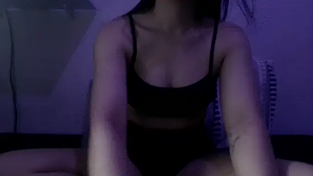 Snapshot of cami1996_ chatting on 03-23-26, 01:04 cami1996 online show from 03-23-26, 01:04