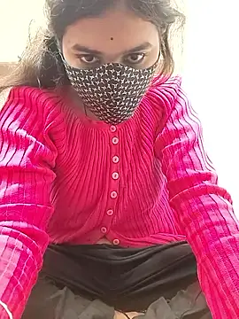 Snapshot of Cut_madhuri chatting on 01-18-26, 05:11 Cut madhuri online show from 01-18-26, 05:11